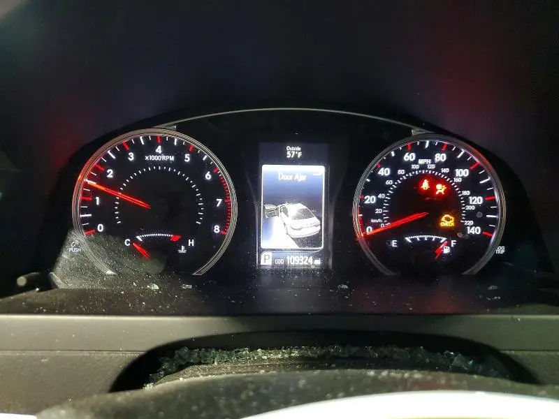 2016 TOYOTA CAMRY SE  