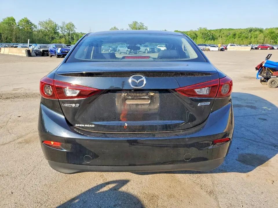 2016 MAZDA 3 TOURING  