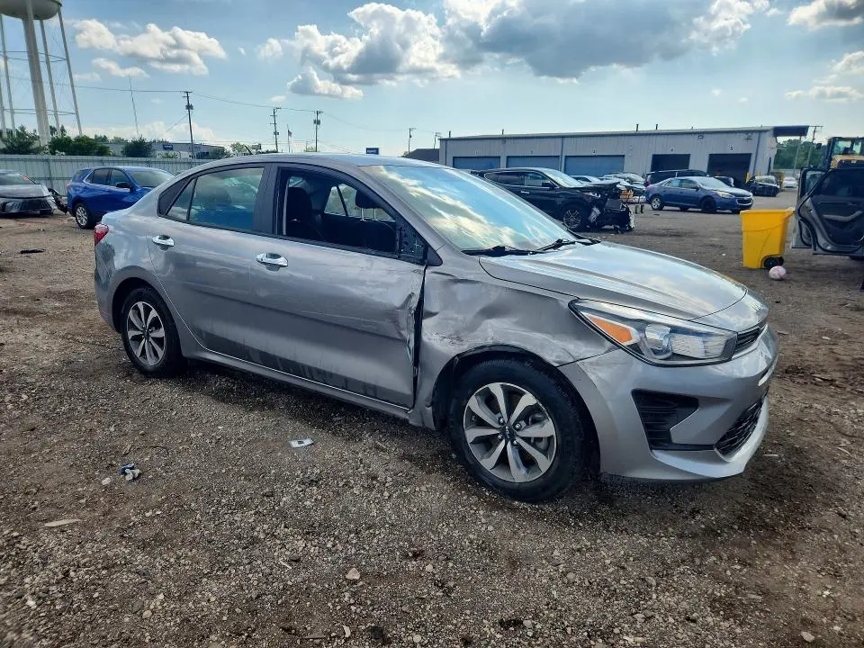 2023 KIA RIO S  