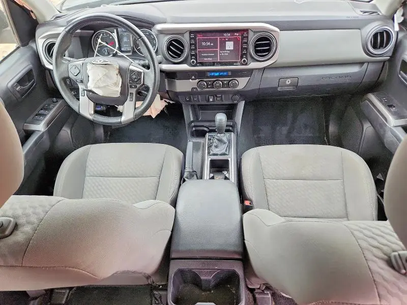 2022 TOYOTA TACOMA SR5 V6  