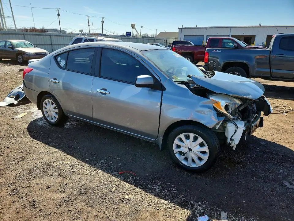 2013 NISSAN VERSA 1.6 S  