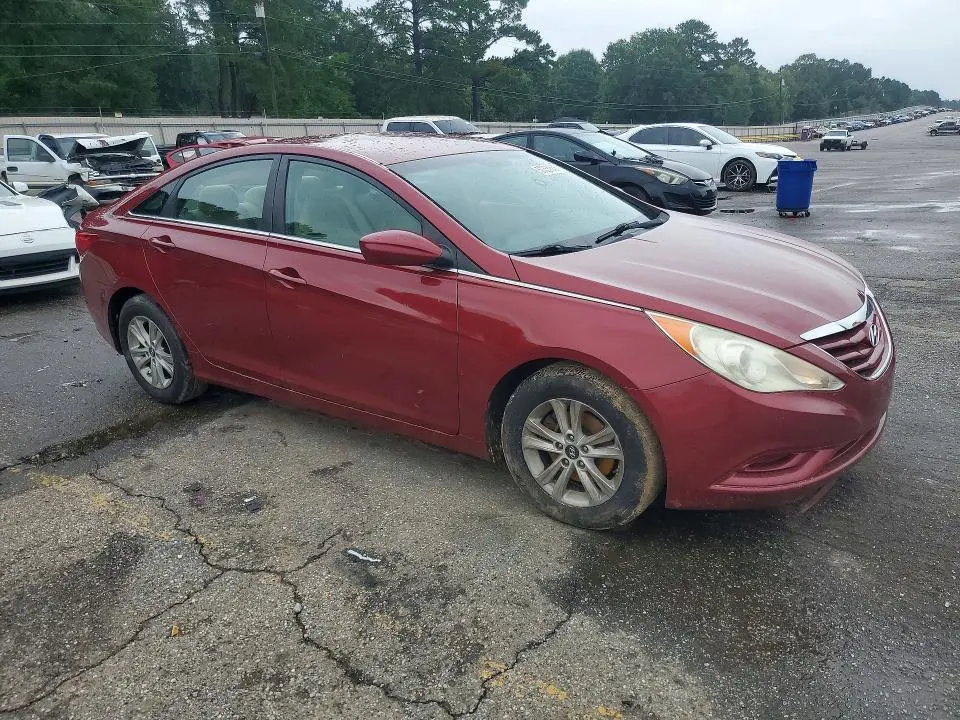 2013 HYUNDAI SONATA GLS  