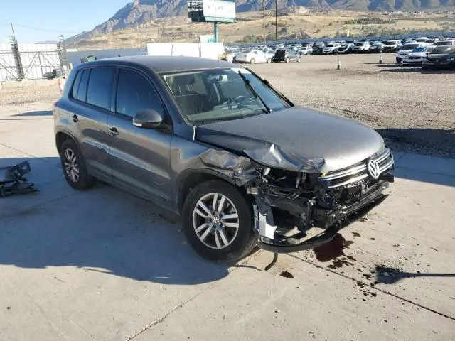 2014 VOLKSWAGEN TIGUAN S