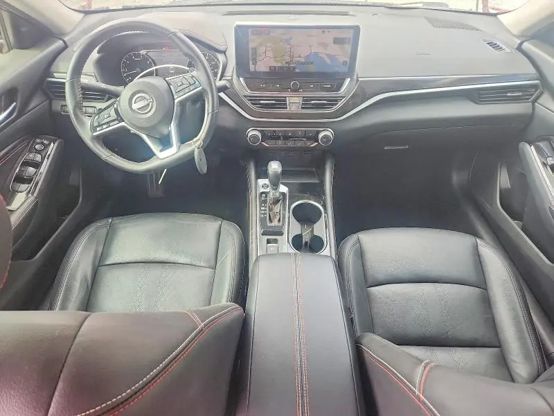 2023 NISSAN ALTIMA SR  
