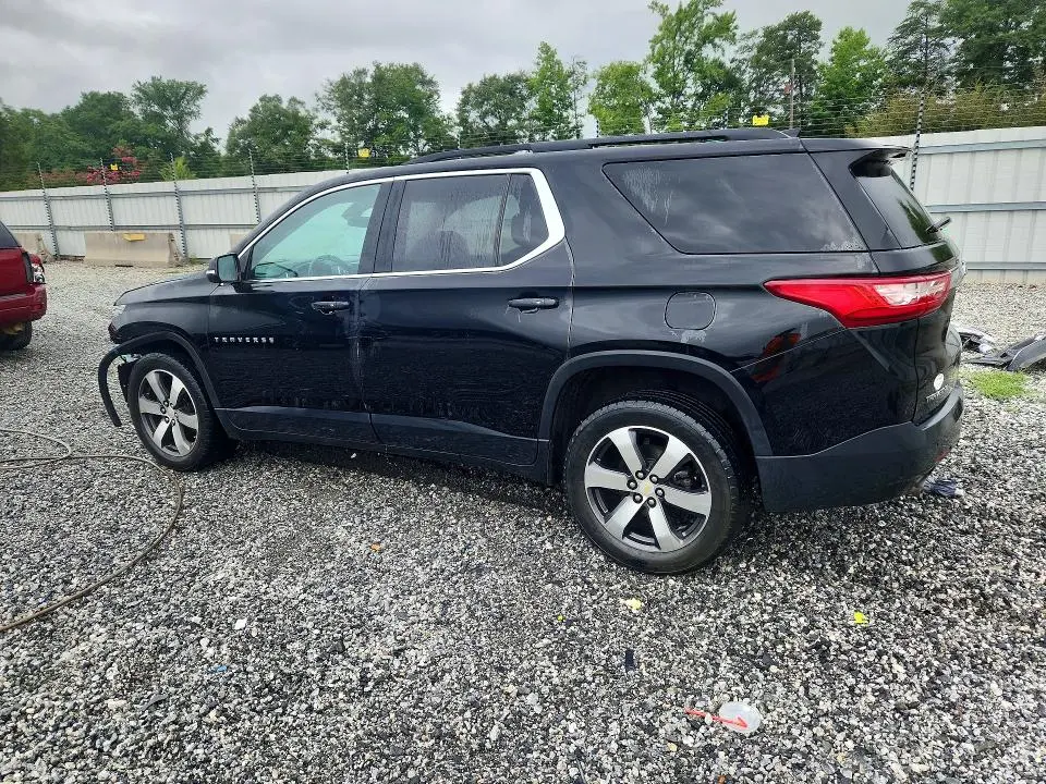 2020 CHEVROLET TRAVERSE LT  