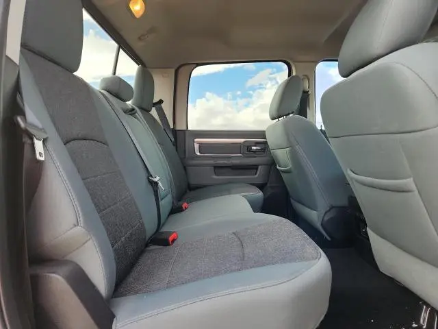 2015 RAM 1500 SLT