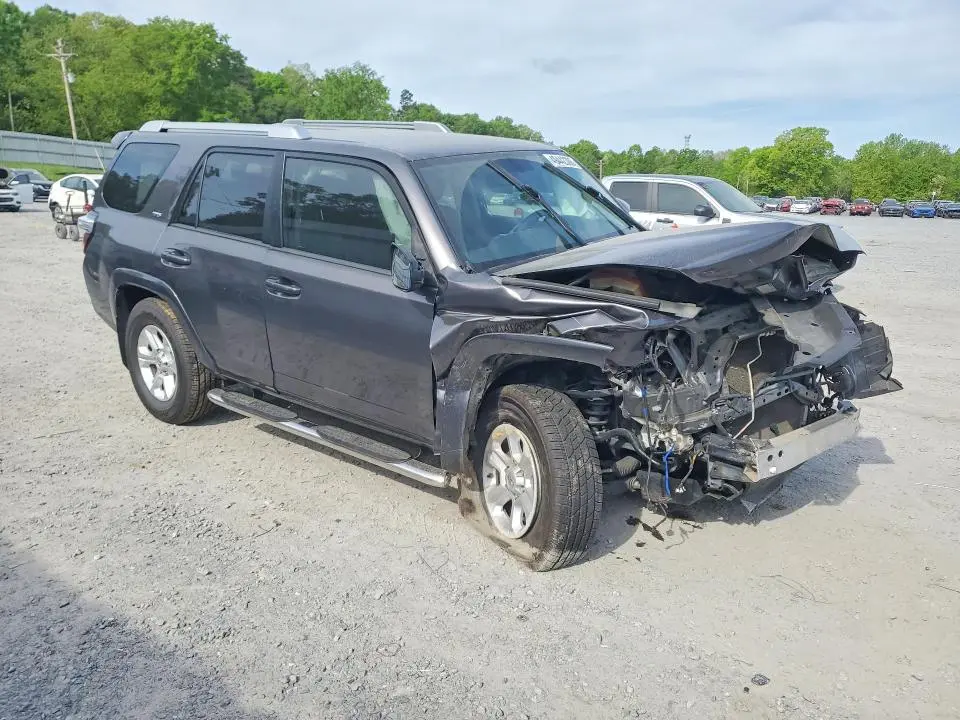 2015 TOYOTA 4RUNNER SR5  