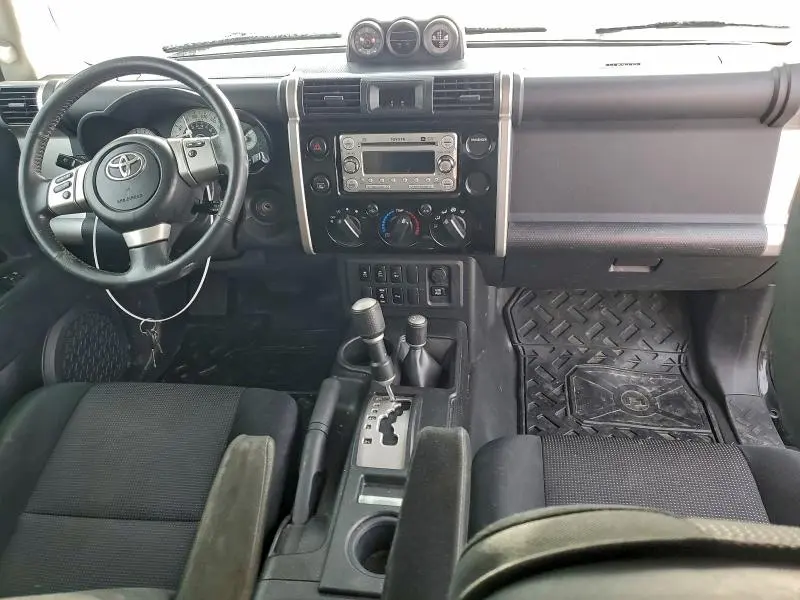 2012 TOYOTA FJ CRUISER   