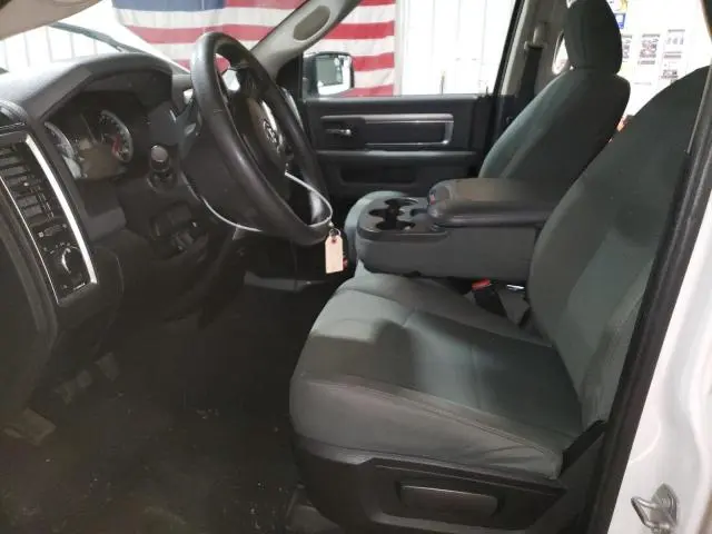 2016 RAM 1500 SLT  