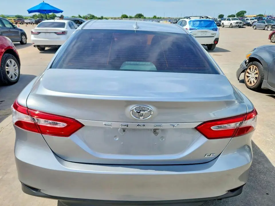2019 TOYOTA CAMRY LE  
