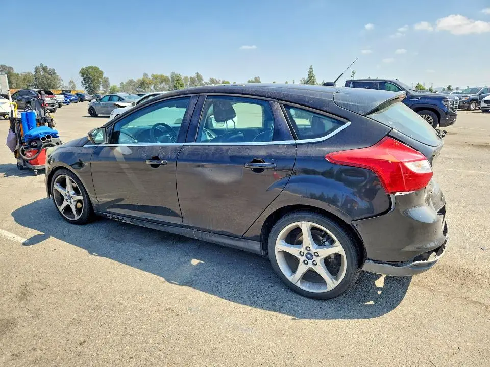 2012 FORD FOCUS TITANIUM  