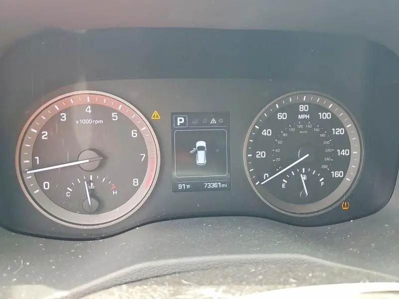 2018 HYUNDAI TUCSON SE  
