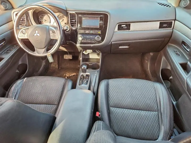 2015 MITSUBISHI OUTLANDER SE  