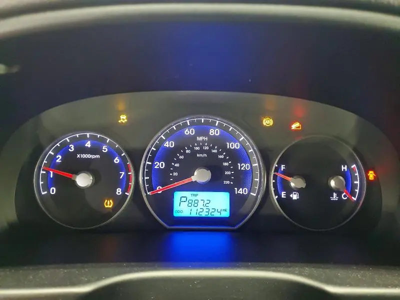 2012 HYUNDAI SANTA FE GLS  