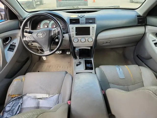 2010 TOYOTA CAMRY SE  