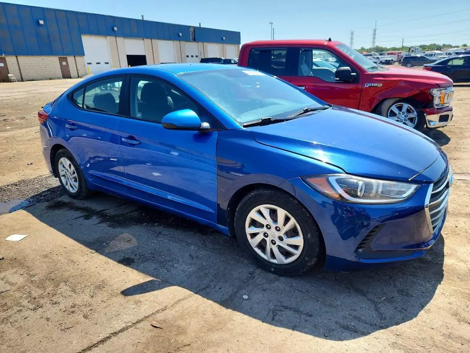2017 HYUNDAI ELANTRA SE  