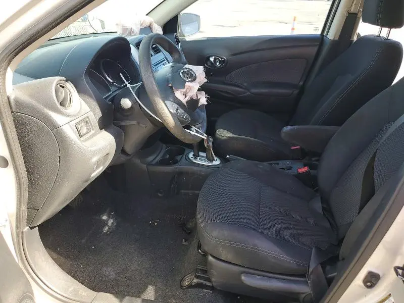 2015 NISSAN VERSA   