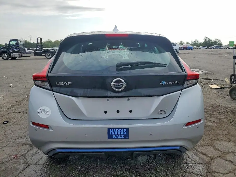 2020 NISSAN LEAF SV PLUS  