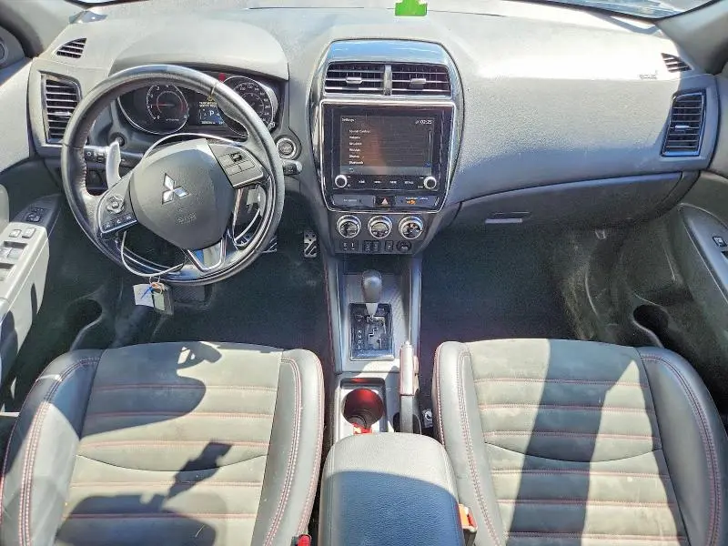 2020 MITSUBISHI RVR SE  