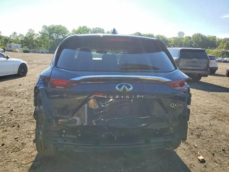 2022 INFINITI QX50 PURE  