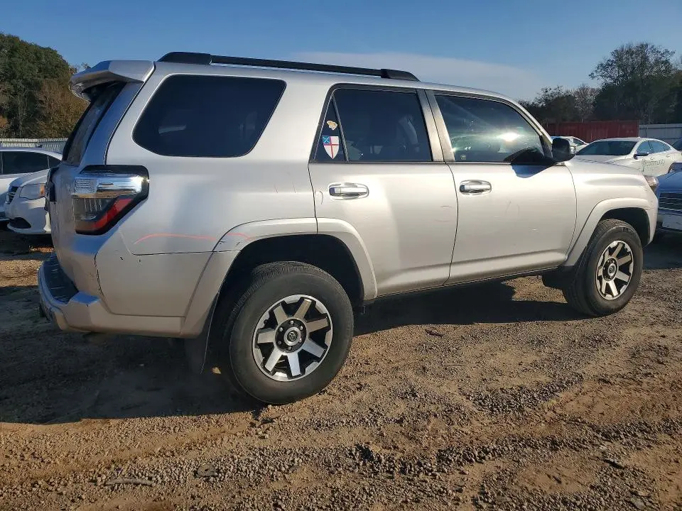 2019 TOYOTA 4RUNNER SR5/SR5 PREMIUM  
