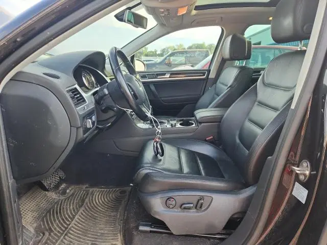 2014 VOLKSWAGEN TOUAREG V6 TDI  