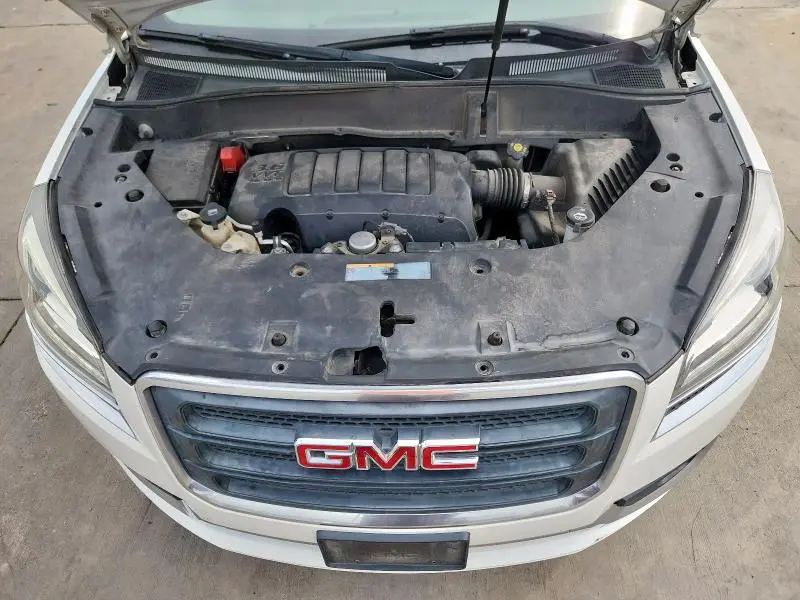 2014 GMC ACADIA SLE  