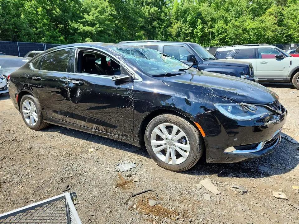 2017 CHRYSLER 200 LIMITED  