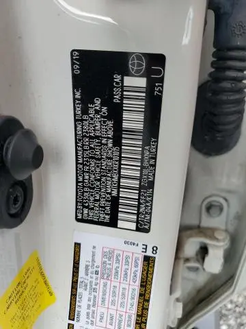 2019 TOYOTA C-HR XLE