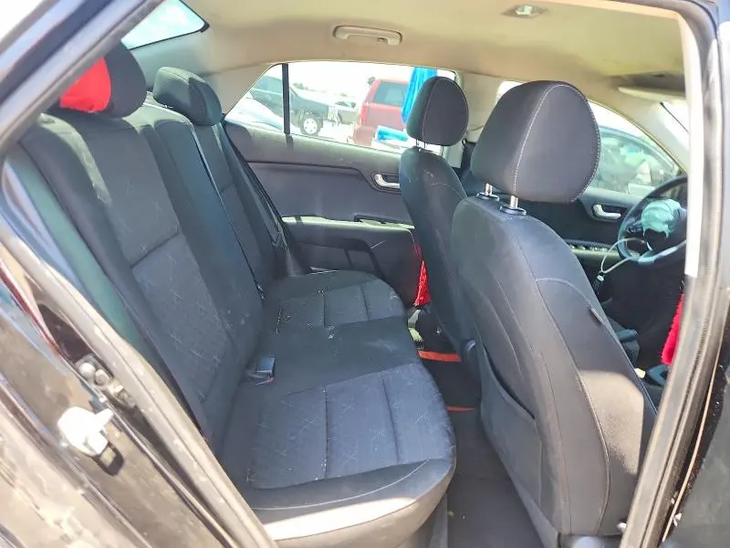2022 KIA RIO S  
