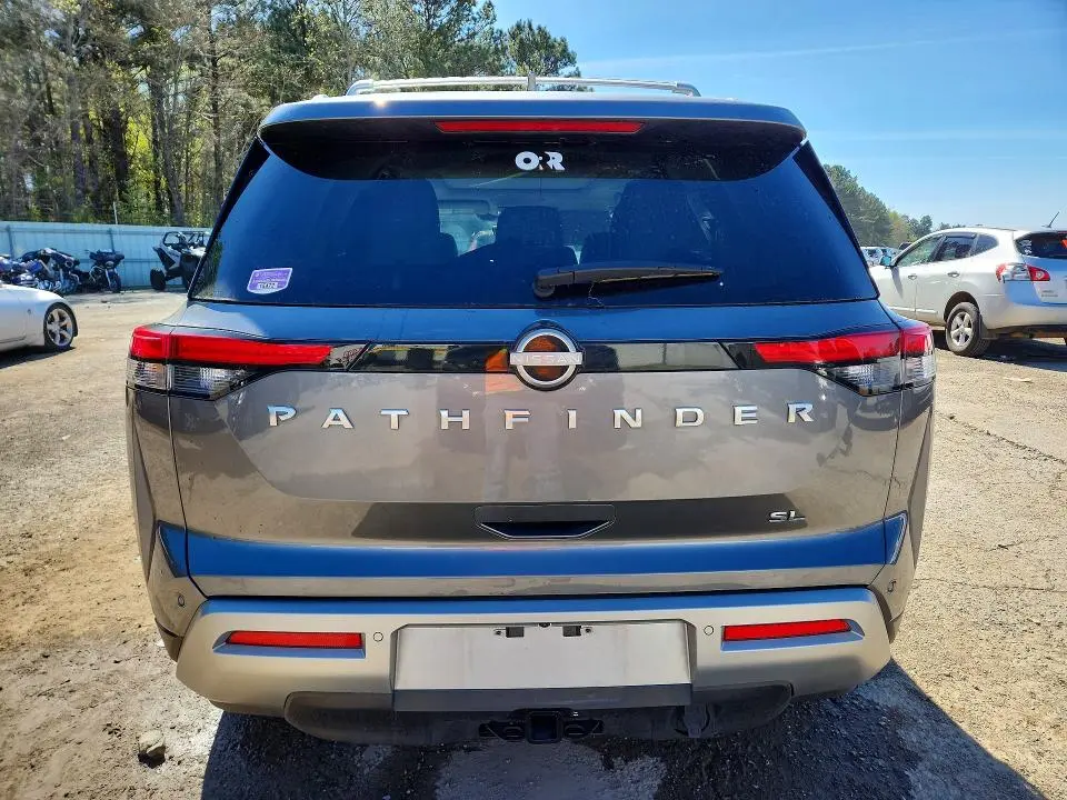 2025 NISSAN PATHFINDER SL  