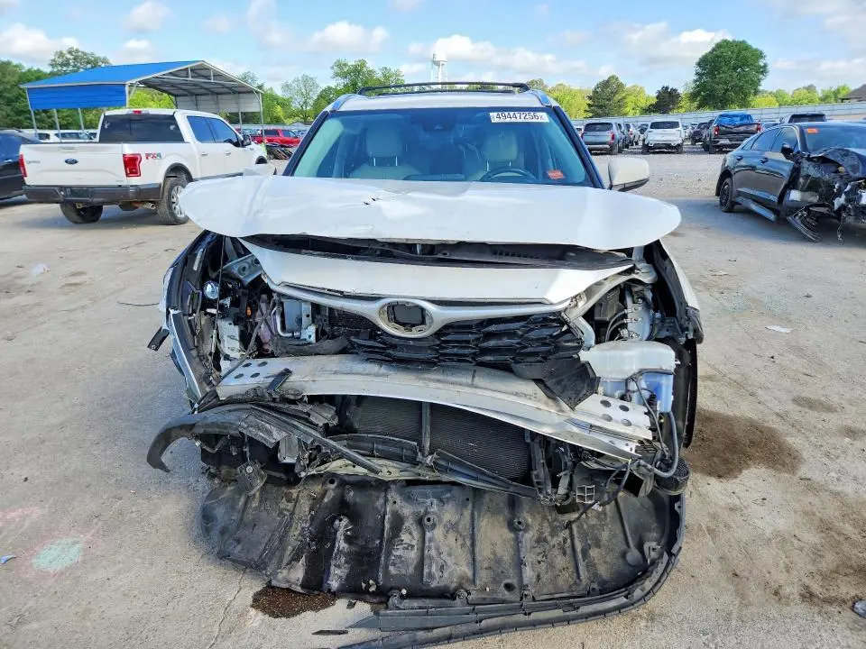 2021 TOYOTA HIGHLANDER HYBRID XLE  