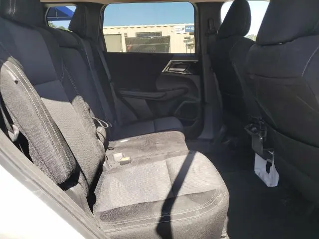 2024 MITSUBISHI OUTLANDER ES  