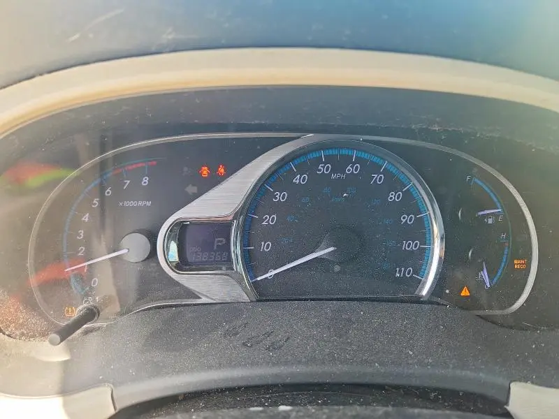 2013 TOYOTA SIENNA XLE 8-PASSENGER  