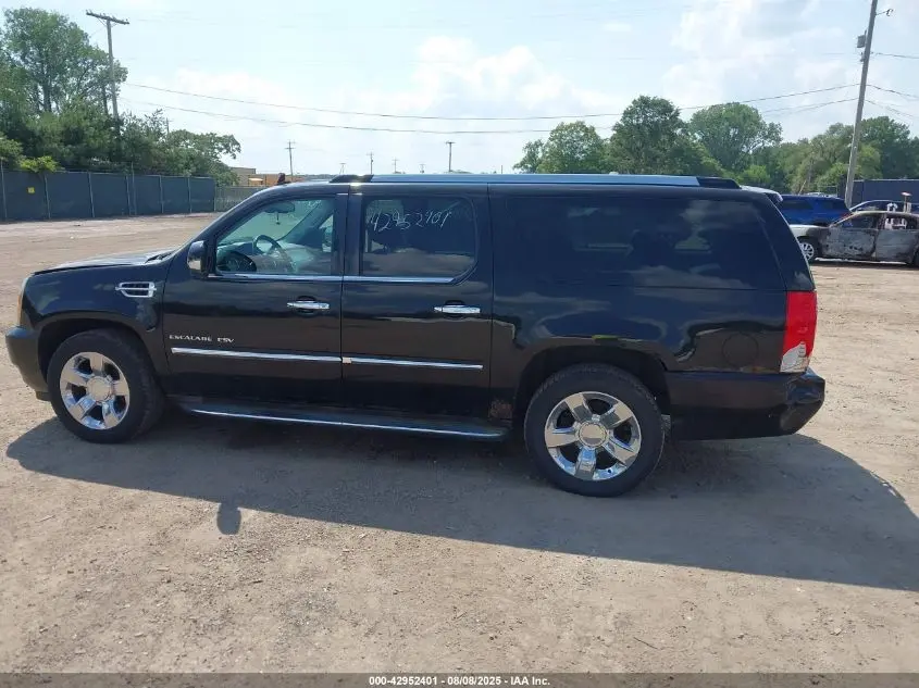 2010 CADILLAC ESCALADE ESV LUXURY