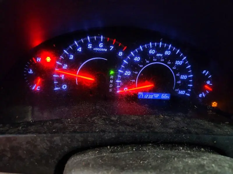 2010 TOYOTA CAMRY LE  