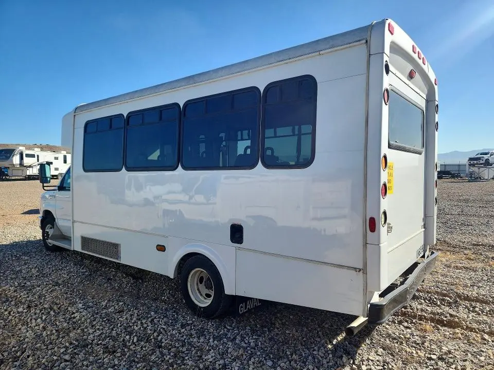 2017 FORD ECONOLINE E450 SUPER DUTY CUTAWAY VAN  