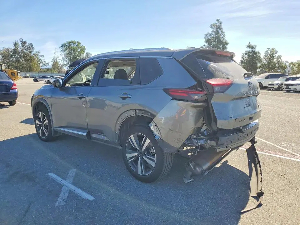 2023 NISSAN ROGUE SL  