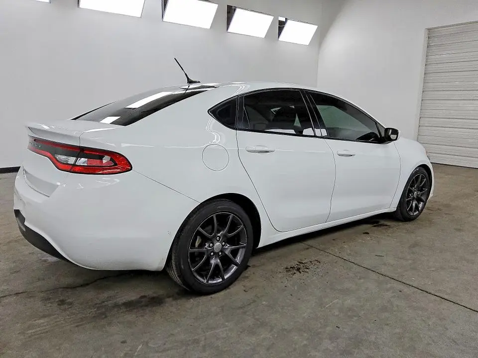 2015 DODGE DART SE  