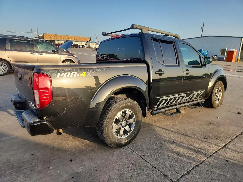 2021 NISSAN FRONTIER PRO-4X  