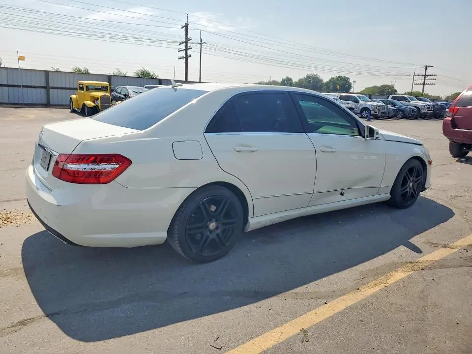 2010 MERCEDES-BENZ E 350  