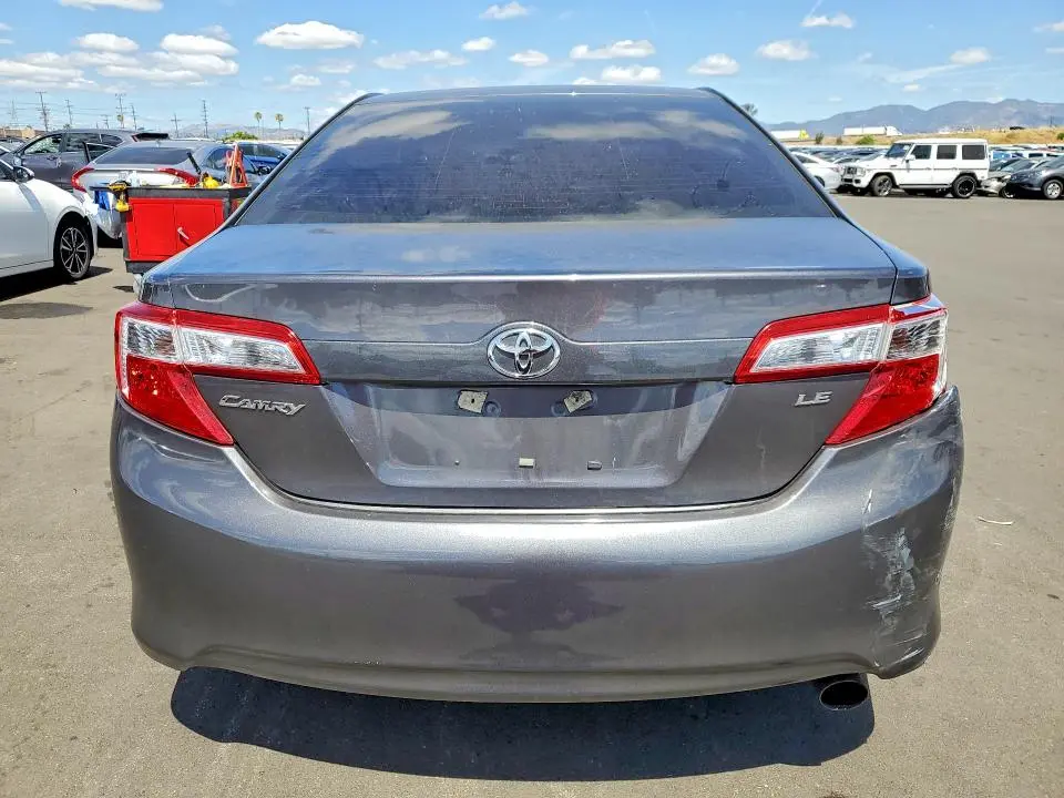 2014 TOYOTA CAMRY LE  