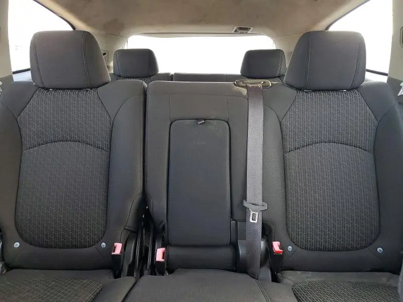 2013 CHEVROLET TRAVERSE LS  