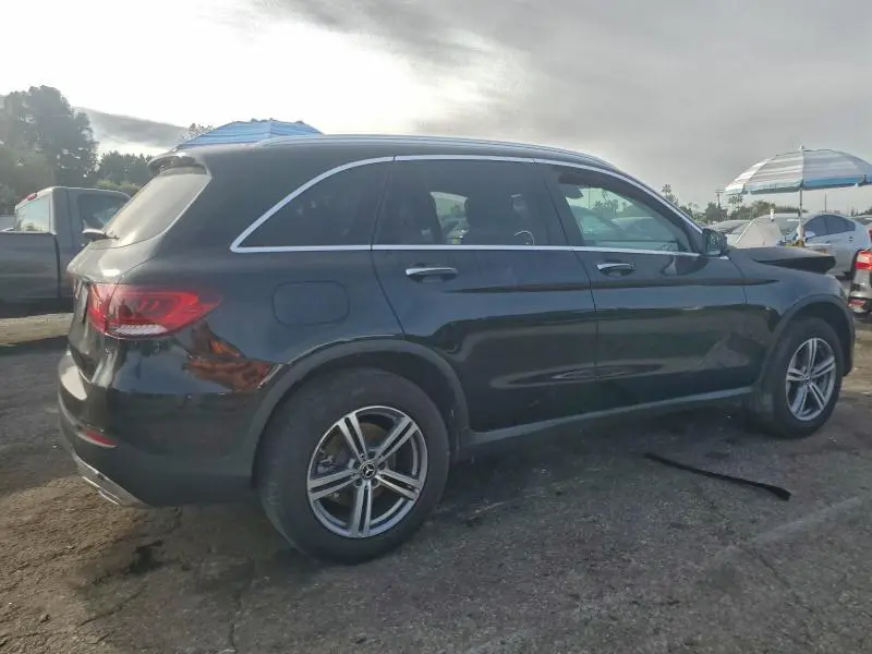 2021 MERCEDES-BENZ GLC 300  