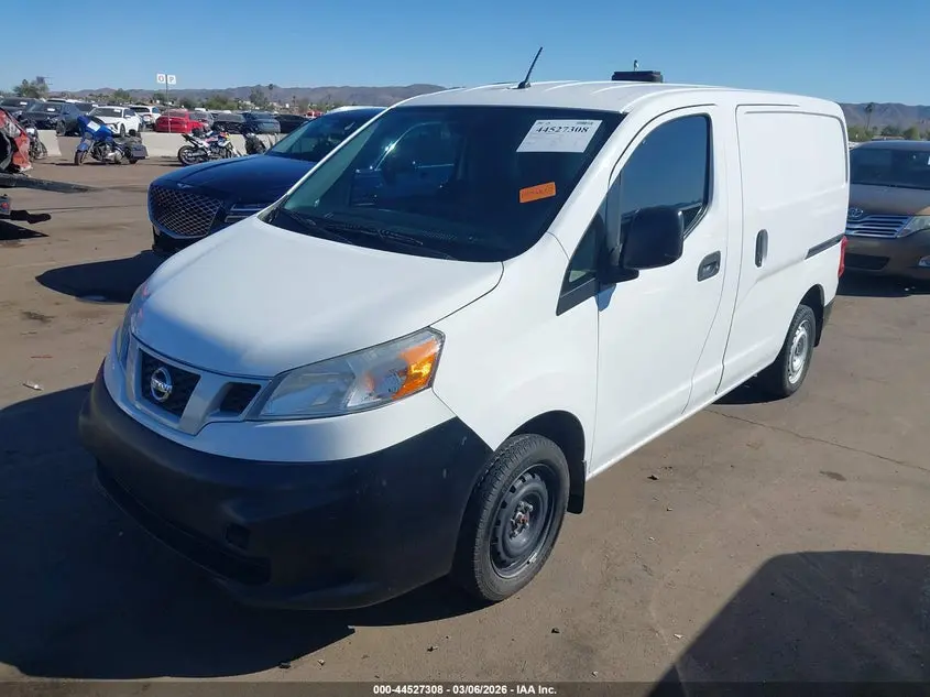 2019 NISSAN NV200 S