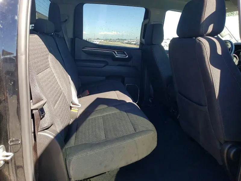 2023 CHEVROLET SILVERADO K1500 LT  