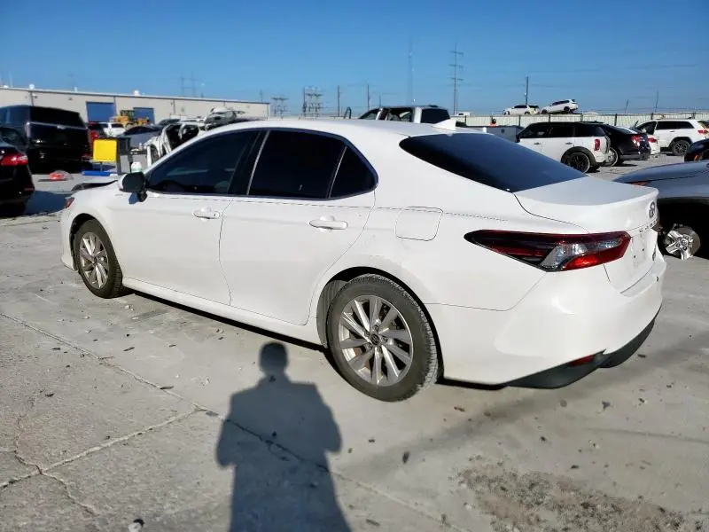 2021 TOYOTA CAMRY LE  