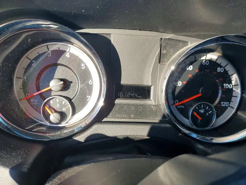 2017 DODGE GRAND CARAVAN SE  