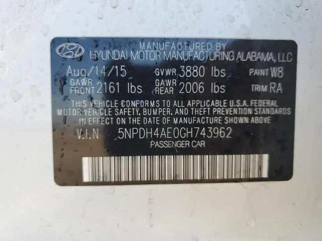 2016 HYUNDAI ELANTRA SE  