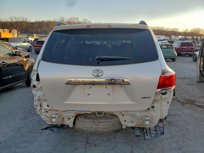 2013 TOYOTA HIGHLANDER BASE  